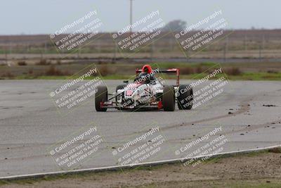 media/Jan-15-2023-CalClub SCCA (Sun) [[40bbac7715]]/Group 2/Qualifying (Sweeper)/